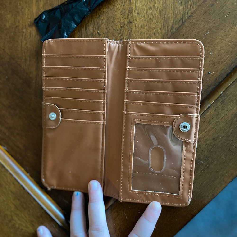 A wallet that I’ve used that  still good